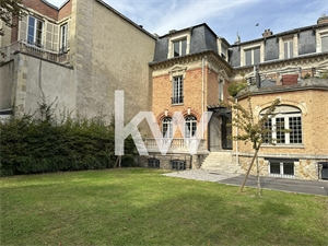 appartement à la vente -   51100  REIMS, surface 300 m2 vente appartement - APR711695